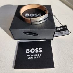 New- Hugo Boss Wristlet