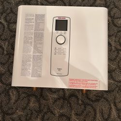 TANKLESS WATER HEATER 