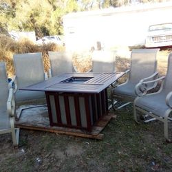 Propane Fireplace With Propane Tank Six Chairs $80 Delivery Available