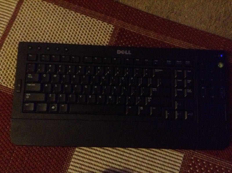 DELL XPS WIRELESS KEYBOARD AND TRACKPAD