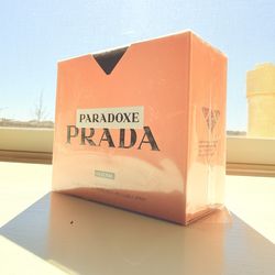 Prada paradoxe