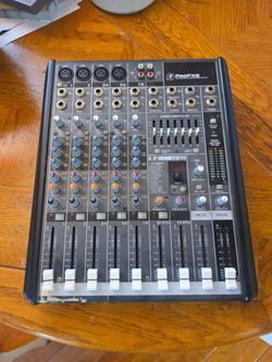 Mackie ProFX8 Mixer