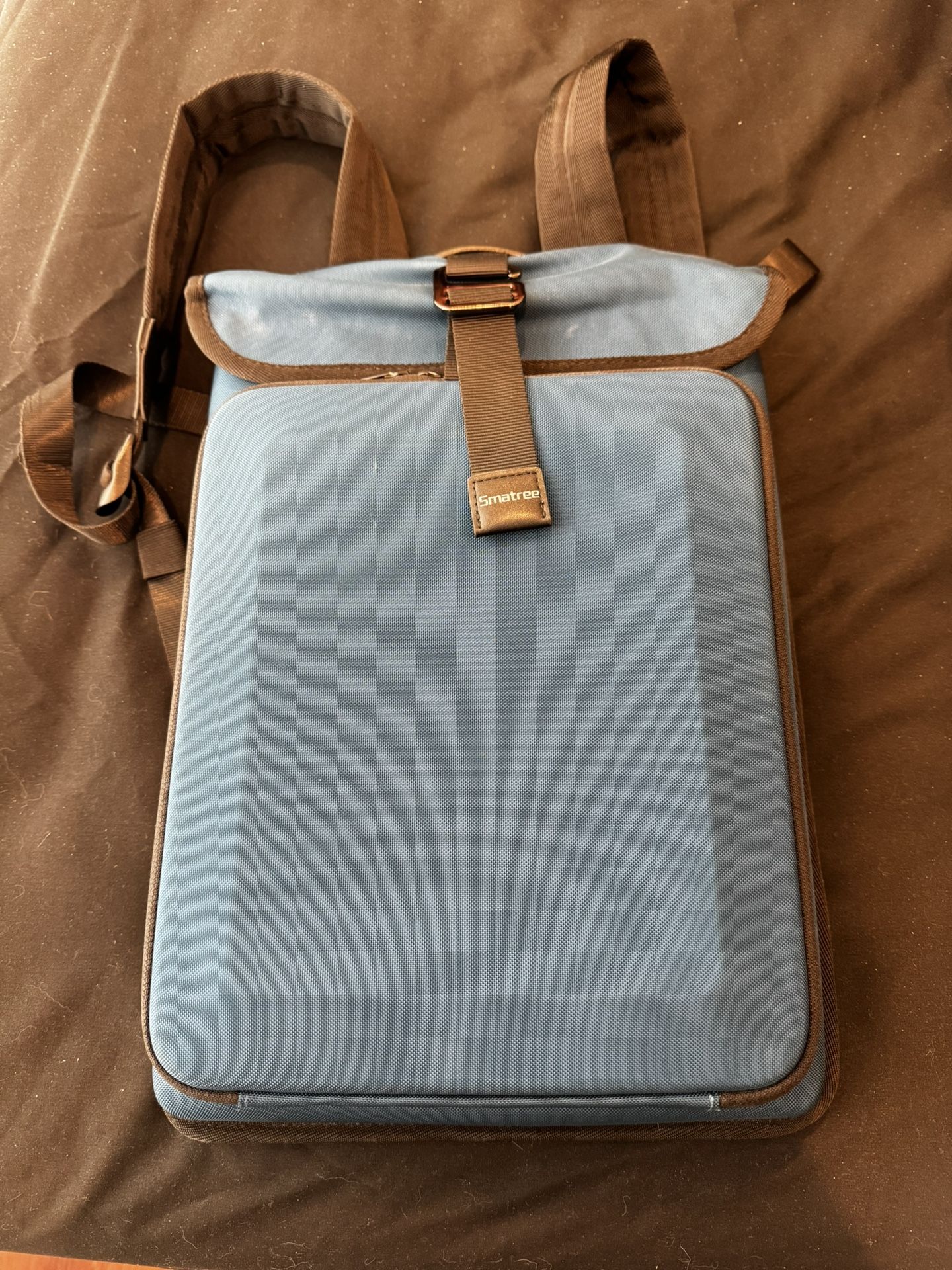16 inch Hard Travel Laptop Backpack with Compartment