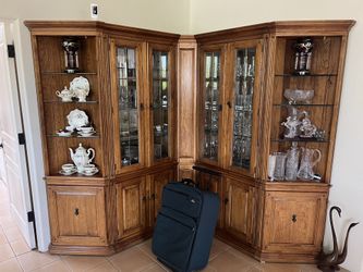Cabinet Armoire Antique Really Nice Great Condition 