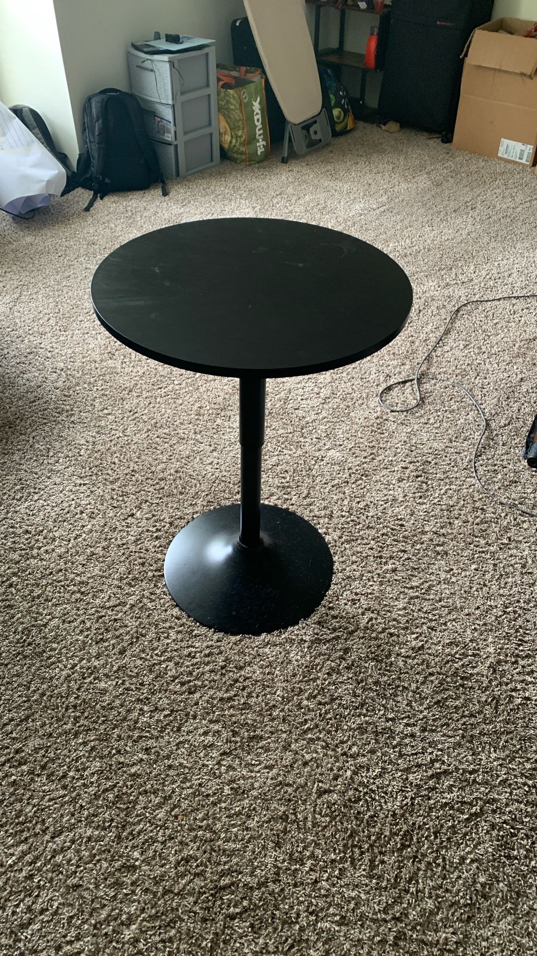 Adjustable Round Table