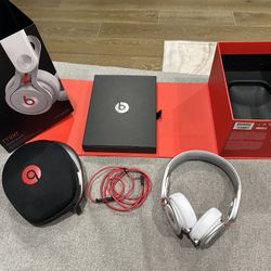 Beats by Dre x David Guetta Mixr Over Ear Headphones, headphones