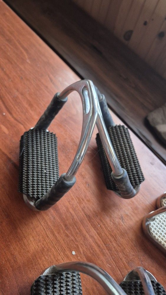 Used Horse Tack In Great Condition