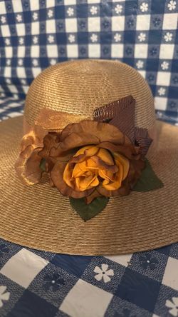 One size fits all a rose  and plastic straw design