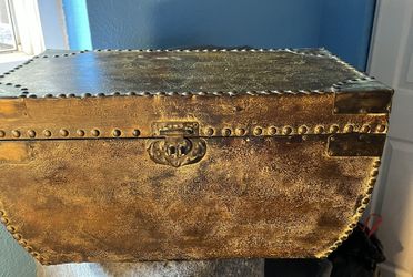 Small Wood Trunk