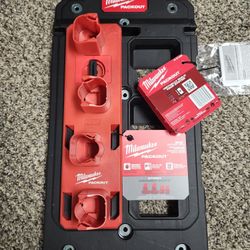 Milwaukee Packout Wall Plate & M12 Battery Rack
