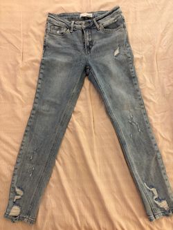 Woman’s jeans size 27 high waist