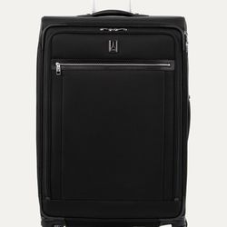 Travelpro Platinum Elite Check-in Spinner - Black bag