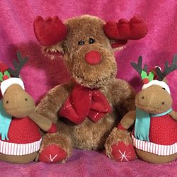 Christmas Reindeer 11” Plush 9” Shelf Sitters NEW!