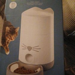 Programmable Cat Feeder