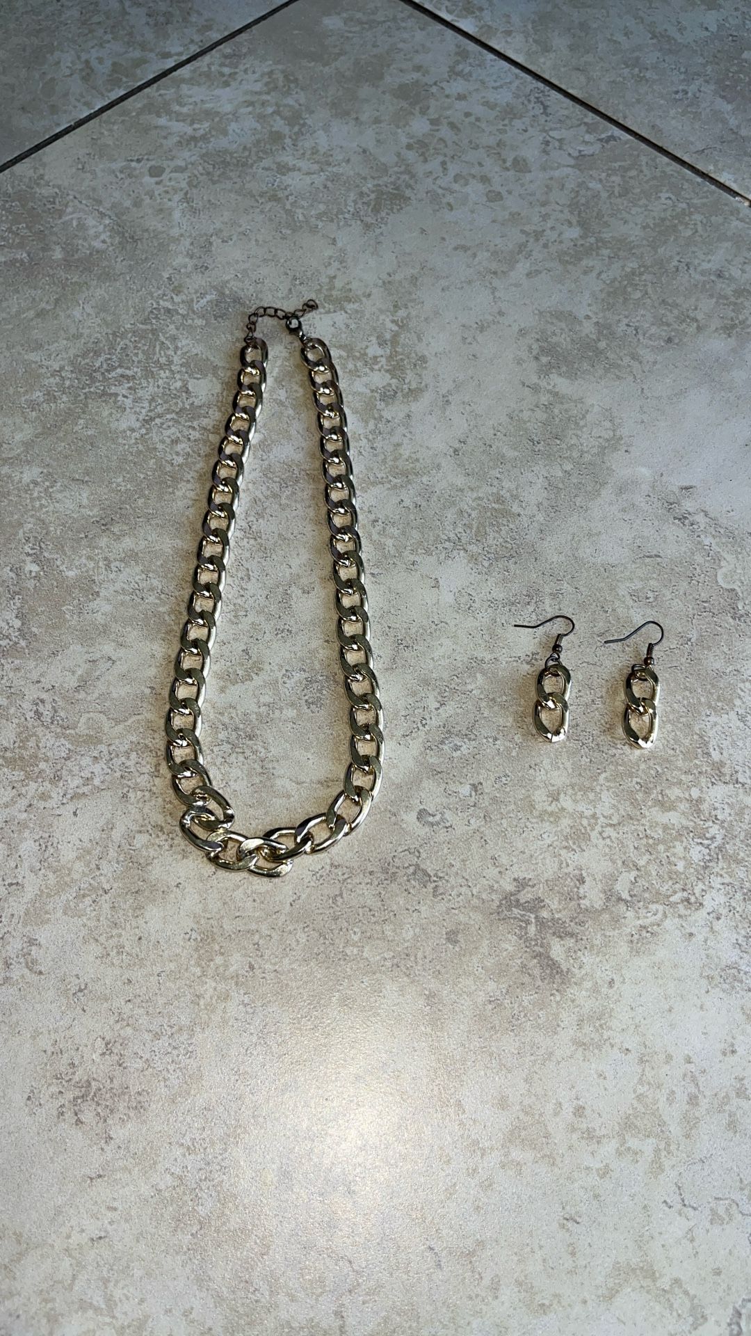 Gold Plated Chain Necklace and Matching Earrings 