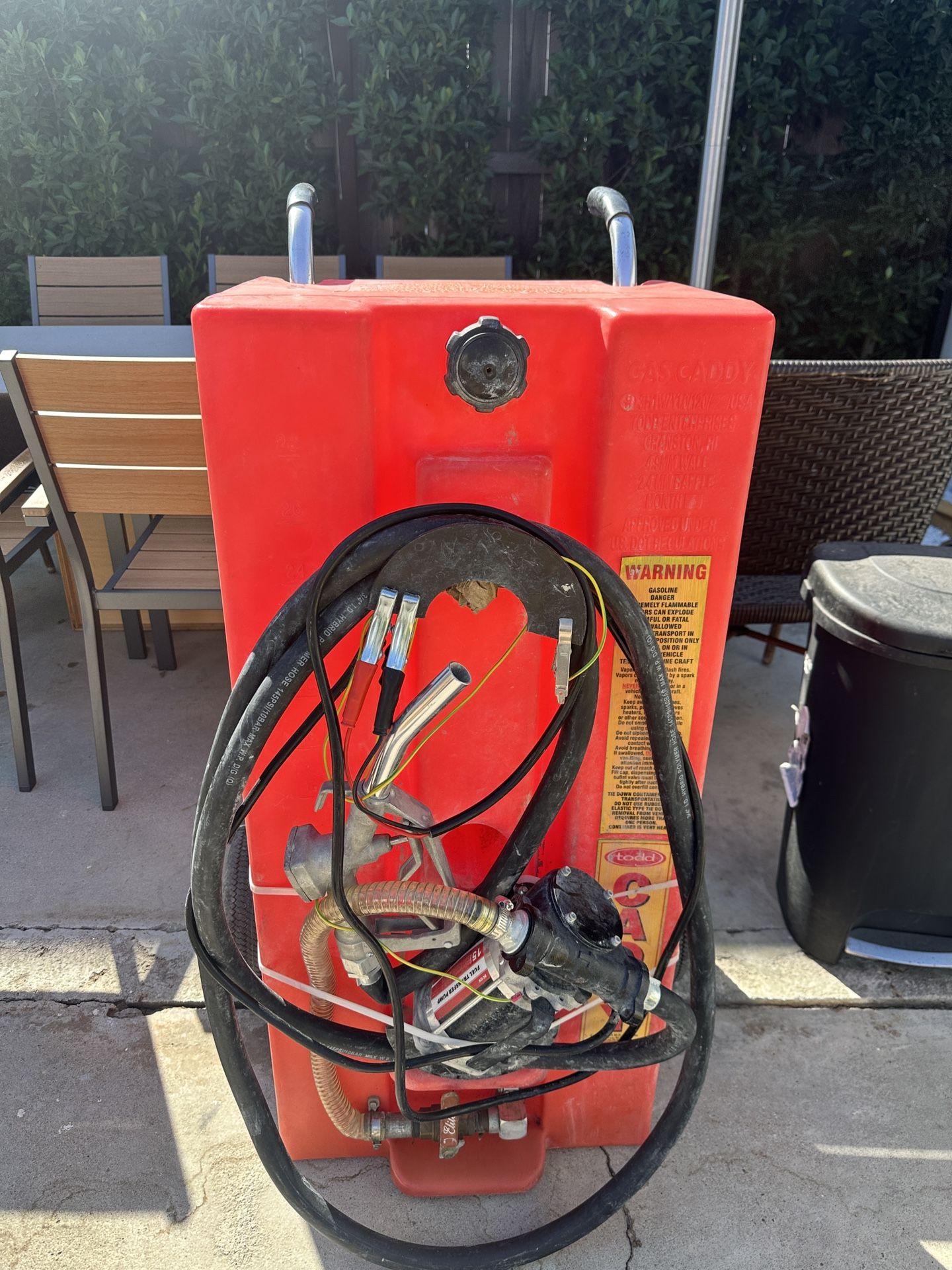 32 Gallon Fuel Tank / Gas Caddy With 12v Fast Pump