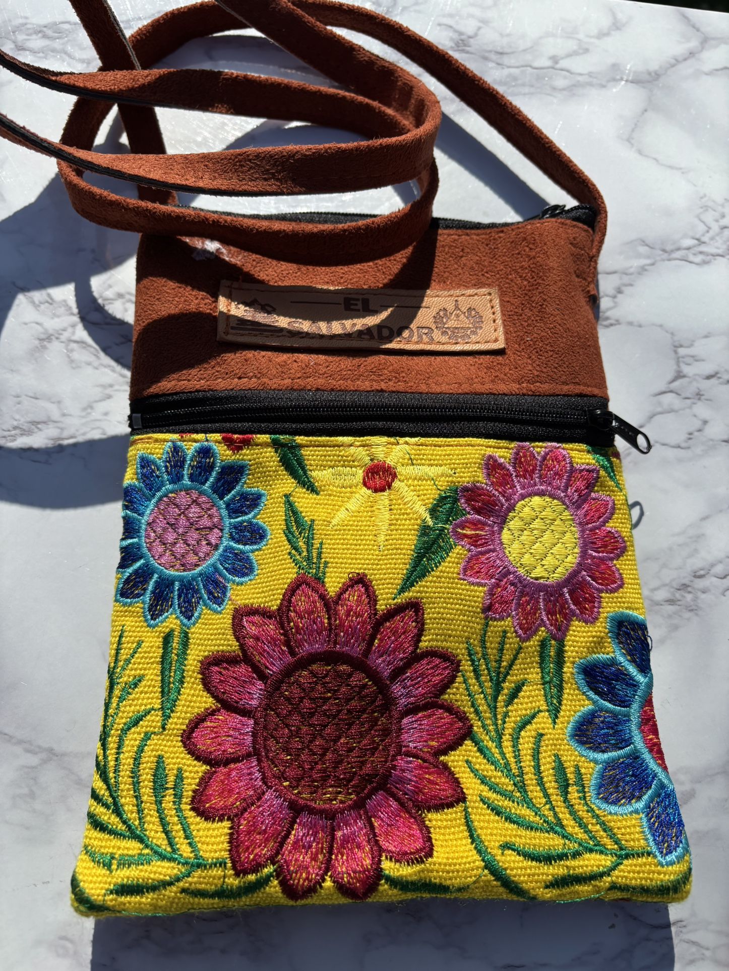 🌸 Handmade Embroidered Floral Crossbody Bag – El Salvador Purse + Free Keychain