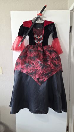Dracula -Queen Halloween Costume