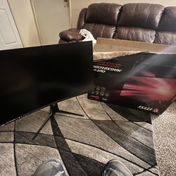 MSI CURVED MONITOR 
