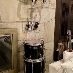 (2) Marching Drums With Carrier (Snare And Tom)