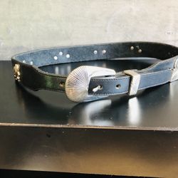 SILVER CREEK 53003 Black Genuine Leather Southwest Conchos Unisex Belt Size 33". 