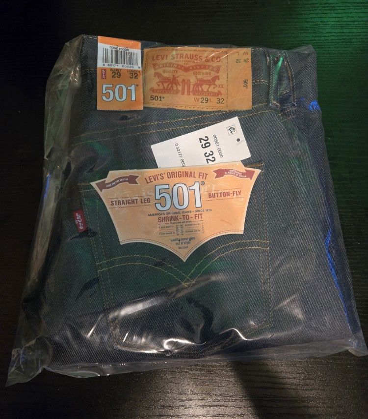 Levis Jeans Straight Leg Shrink To Fit 29 32