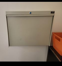 Global Industrial™ Wall Mounted Fold Down Shop Desk, 20"W x 3-3/8"D, Tan
Model #: WB249997