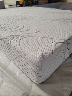 Queen mattress