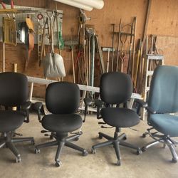 Office Chairs 