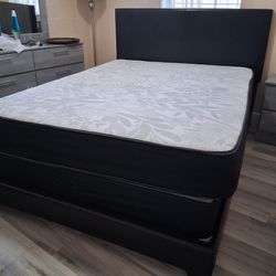 Cama Queen Bed