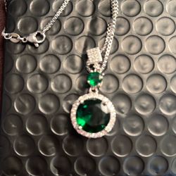 Green/Moissanite Diamond Pendant With Necklace 