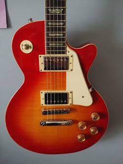 Guitar Aguile Damn wide