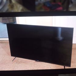 Vizio 65" Smart Tv ( E65-C3)
