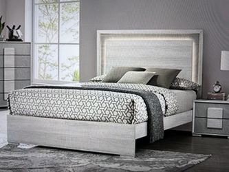 Brand New Contemporary Queen Bed (white Wash/stone Gray)