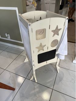 Mommy’s little helper - standing stool