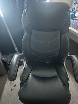 Black Leather Executive Office Chair