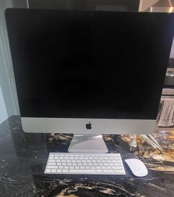 Apple iMac 24” M1 – 8GB RAM – 512GB SSD – Silver – Keyboard & Magic Mouse – Used