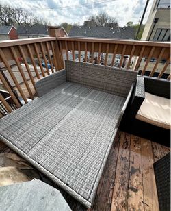 Patio Daybed (no cushions)