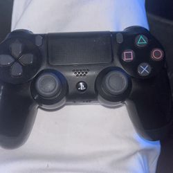 PS4 Controller 
