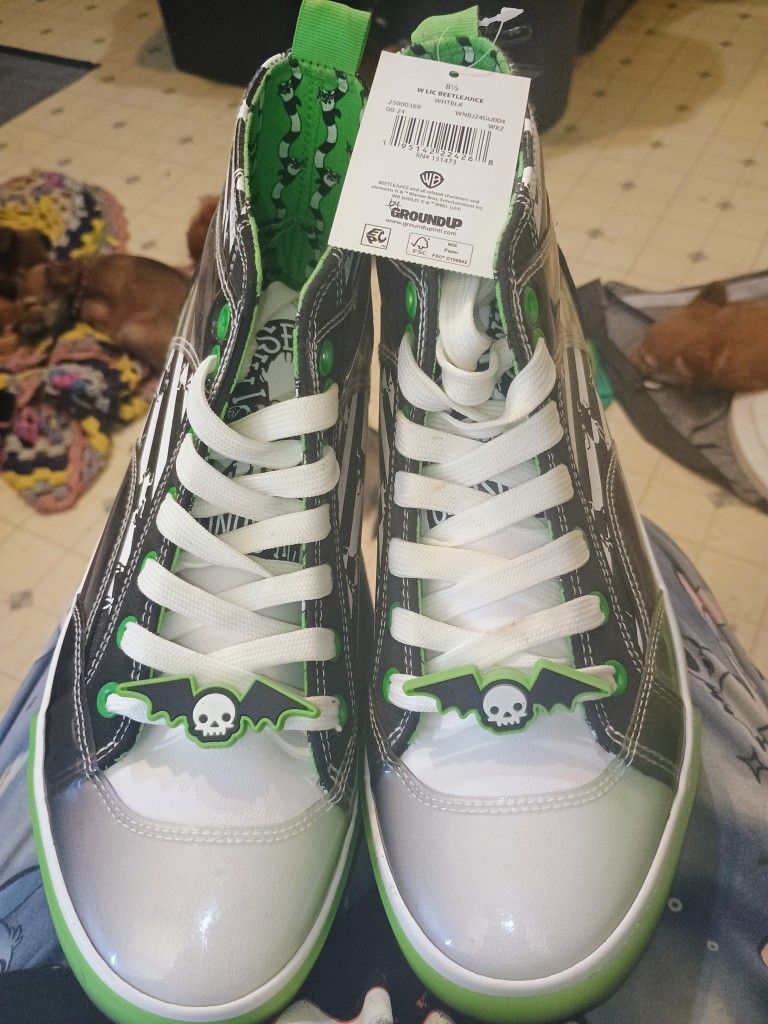Beetlejuice Shoes, Woman's Size 8.5