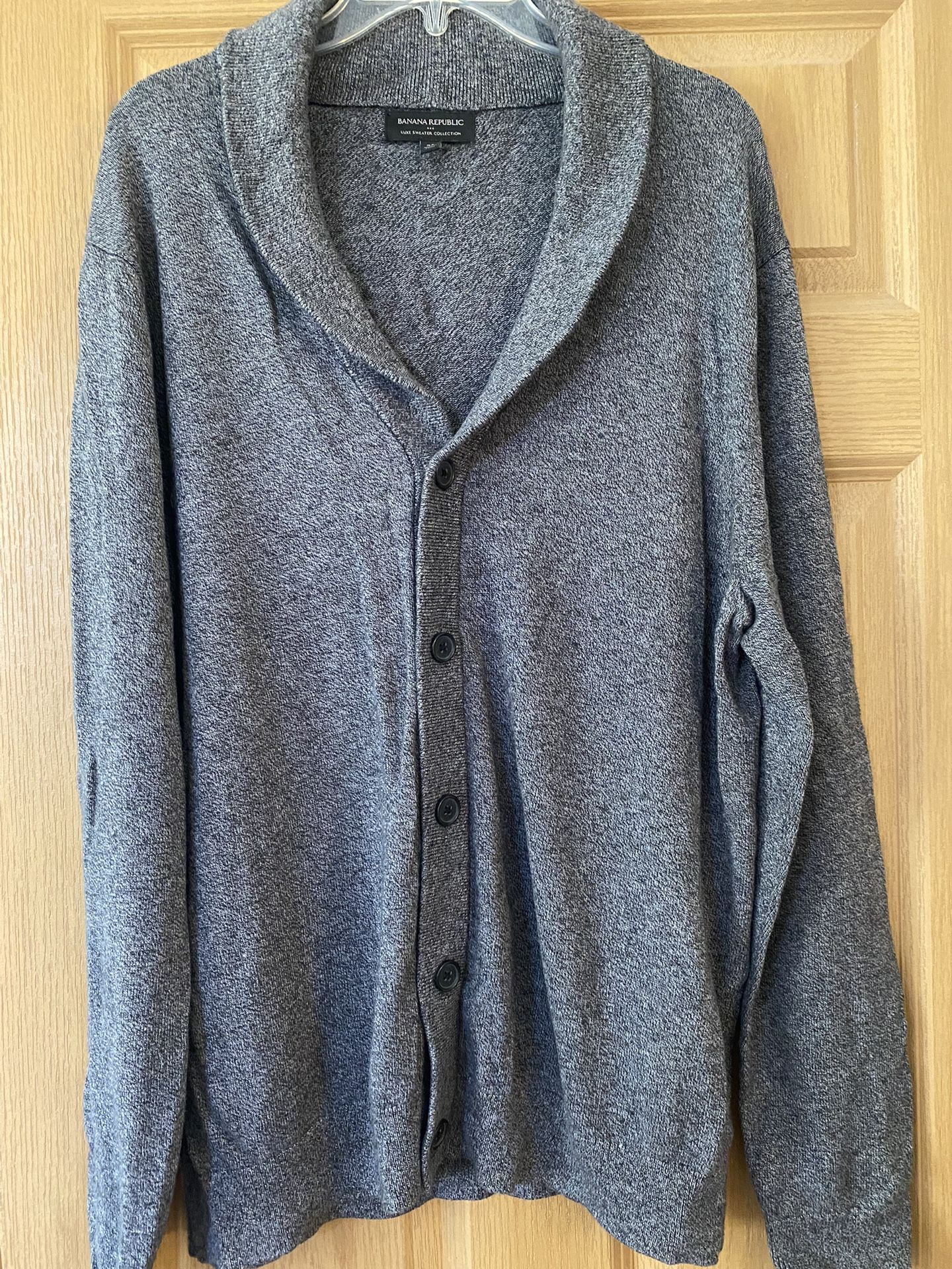 BANANA REPUBLIC LUXE SWEATER COLLECTION Dark Gray Cardigan Sweater Men's Size XL No Pockets