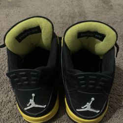 Air Jordan 4 Retro