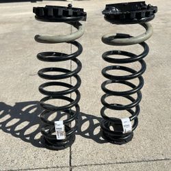 Jeep JL OEM front Springs off 2021