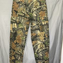 Cabela's 100% Cotton Hunting Pants In A Camouflage Pattern Size 32 Regular Fit
