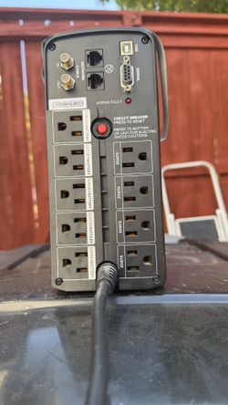 Uninterrupted Power Supply Needs New Battery - Cyber Power 1