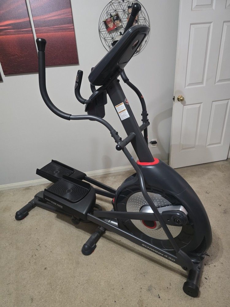 Schwinn 430 Elliptical