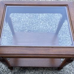 Glass Top End Table - $35 (Mukilteo) 