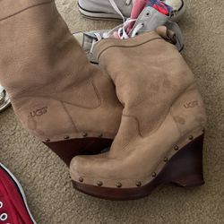 Size 6 Women Ugg  Boots