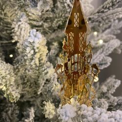 Vintage Danbury Mint Gold Man & Woman Street Scene Victorian Christmas Ornament