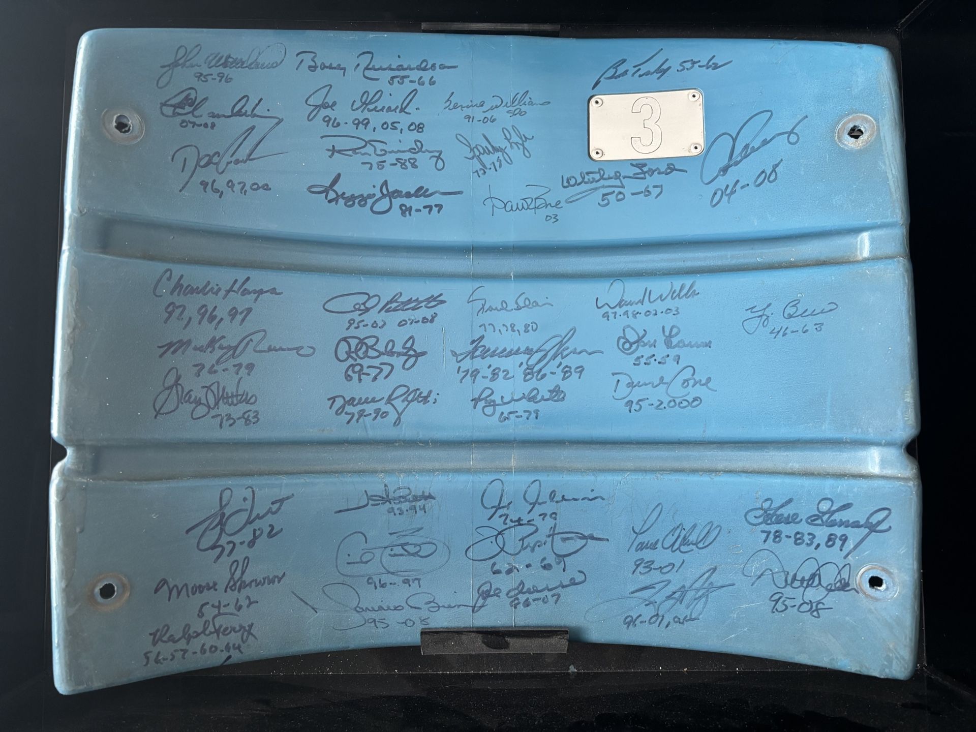 Trading My Yankees Game Used Seat Autographed By 39 Former Yankees - Steiner Certified For 1966 Mustang Parts / Work